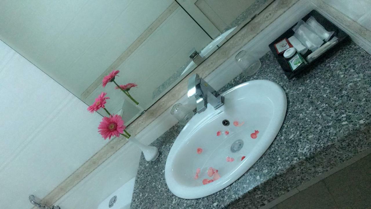 Paradis Hotel Ha Long Luaran gambar